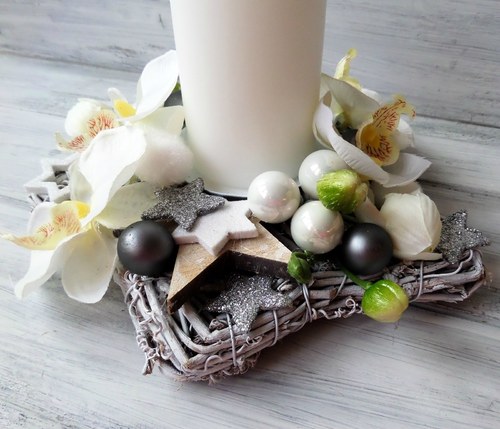 Svícen s orchidejí — foto 4