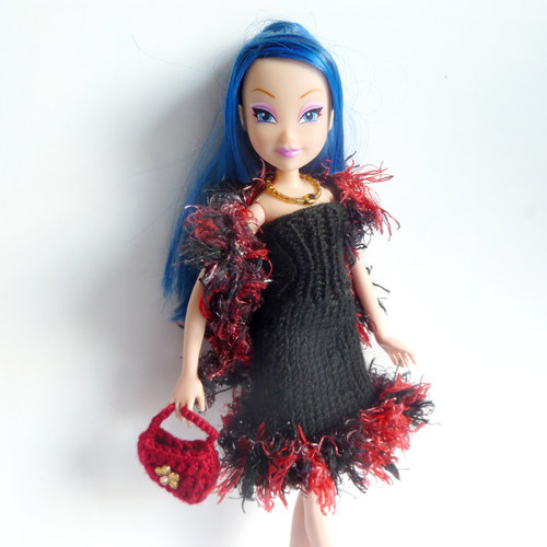 Vínová kabelka pro Barbie — foto 3