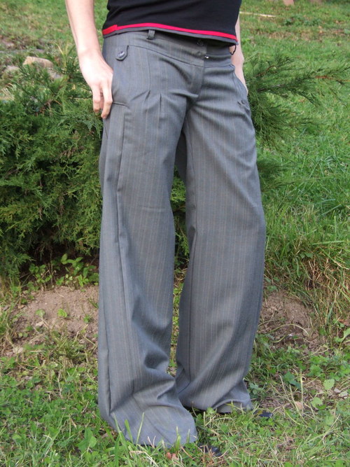 Šedé elegantní kalhoty — foto 5