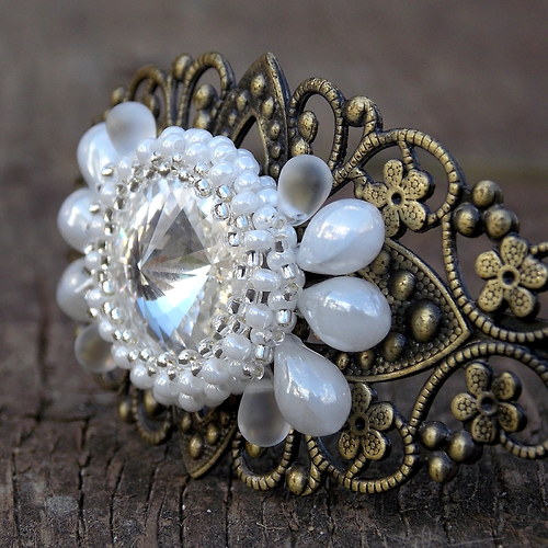 Slečna Ojíněná - Swarovski - čelenka... — foto 2
