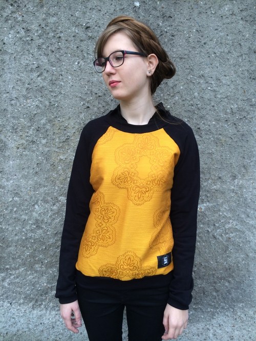 Dark Gold on Black — foto 2