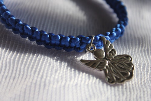Andělíčku, můj strážníčku.. Náramek macramé — foto 3