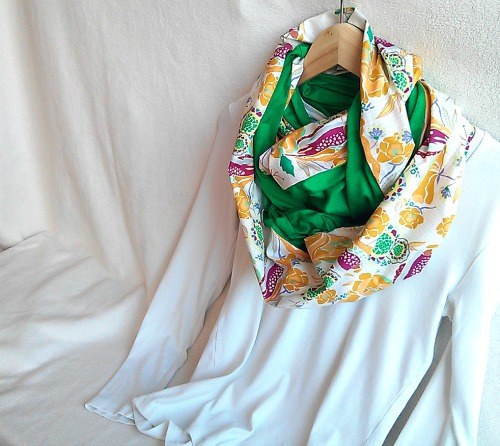 Nákrčník Yaya zelená — foto 2