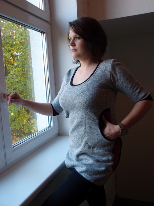 Teplé šaty — foto 4