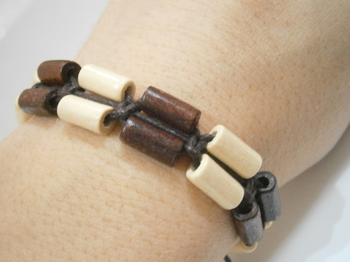 Dřevěný náramek (macramé) — foto 6
