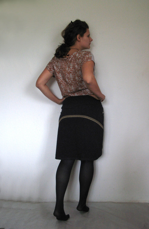 Modrá teplá úpletová sukně — foto 2