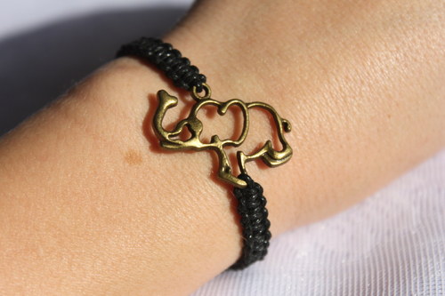 Přinesu Ti štěstí! ;) Náramek macramé — foto 3