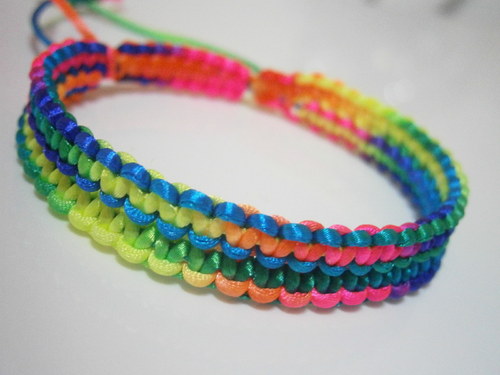 Duhový dvojitý náramek (macramé) — foto 5