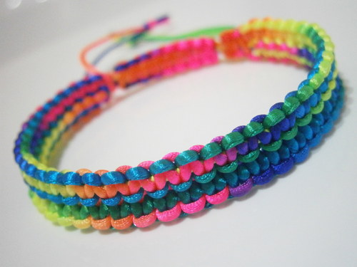 Duhový dvojitý náramek (macramé) — foto 6