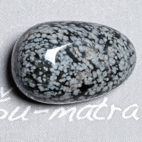 Obsidián vločkový — foto 2