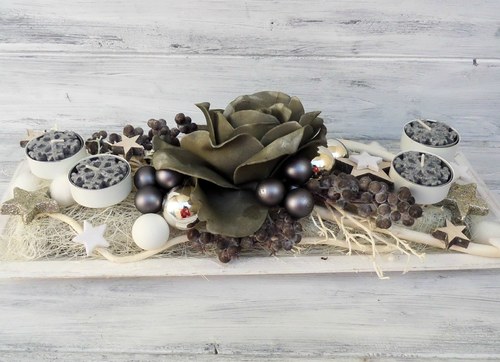 Adventní svícen s růží — foto 4