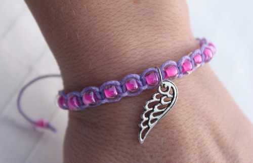 S křídlem anděla.. Náramek macramé/shamballa — foto 5