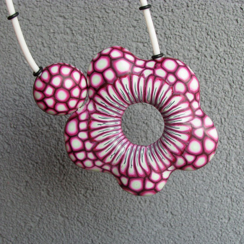 Fuchsiová améba - náhrdelník — foto 5
