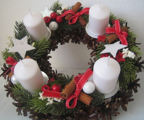 Tradiční adventní věnec — foto 2