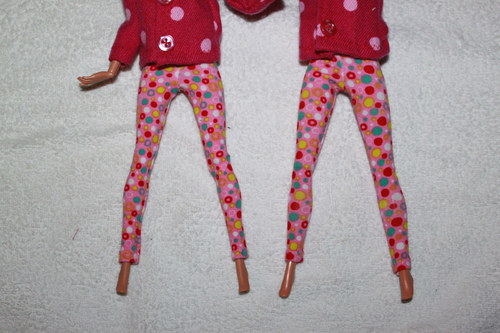 Barbie - veselé puntíkaté legíny :-) — foto 2