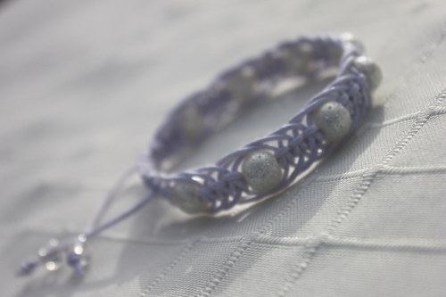 Něžnost.. Macramé/shamballa náramek — foto 2
