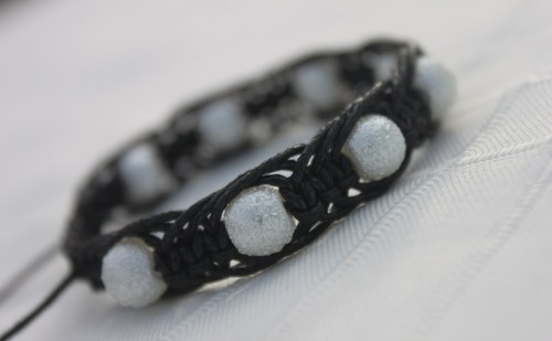 Náramek makramé/shamballa — foto 2