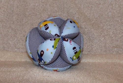 Japonský balonek s letadýlky - průměr 16cm — foto 2