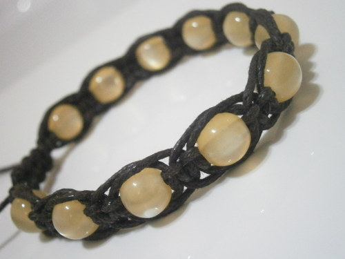 Náramek (shamballa/makramé) — foto 2