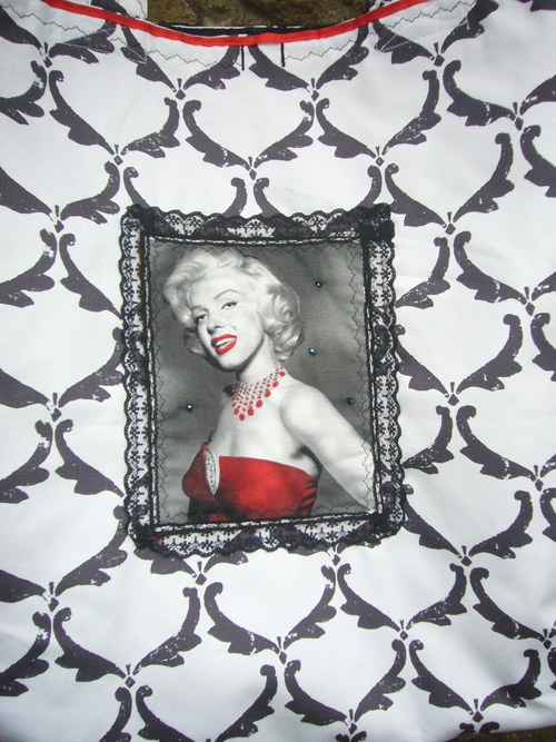 Nákupka -Marilyn a křídla andělů — foto 2
