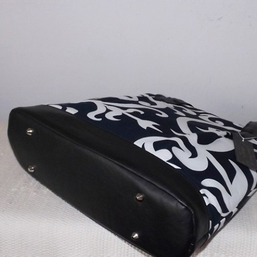 Amy´s Handbag - Balck and White — foto 5