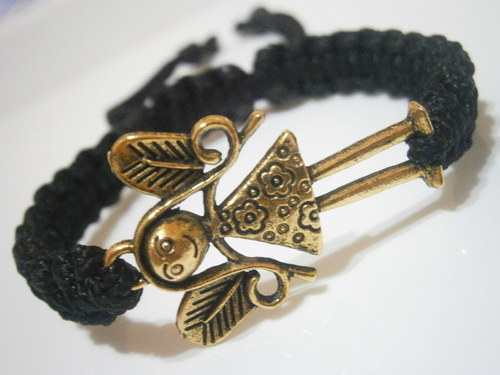 Náramek s andílkem (macramé/shamballa) — foto 3