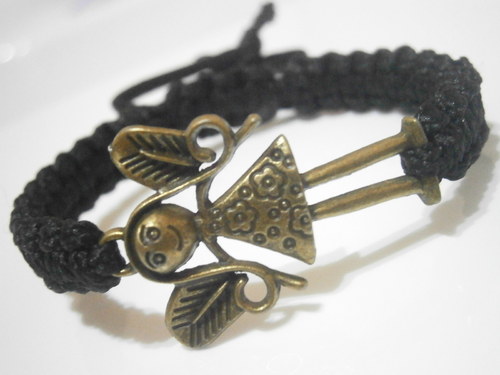 Náramek s andílkem (macramé/shamballa) — foto 2