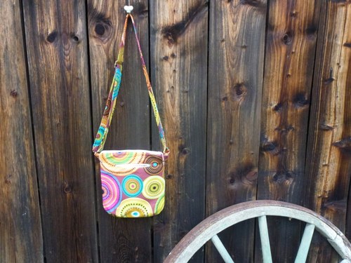 Crossbody kabelka mandalková — foto 2
