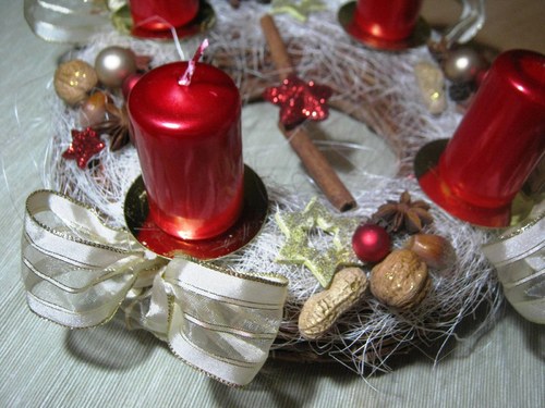 Adventní věnec zlatočervený — foto 5