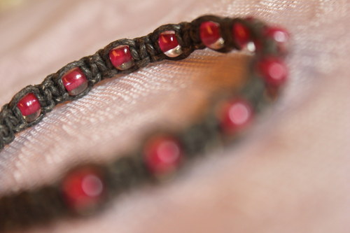 Náramek makramé/shamballa — foto 2