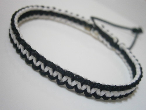 Dvoubarevné náramky (macramé) - Černobílý — foto 3