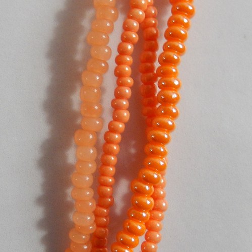 Oranžový náhrdelník — foto 2
