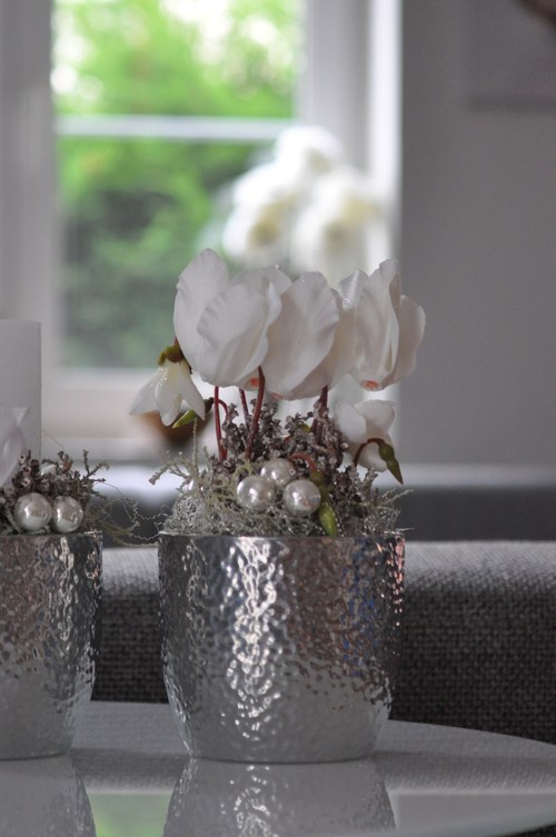Vánoční dekorace CyclamenWhite — foto 2
