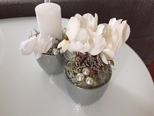 Vánoční dekorace CyclamenWhite — foto 5