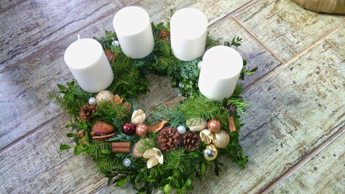 Vánoční, adventní věnec — foto 3