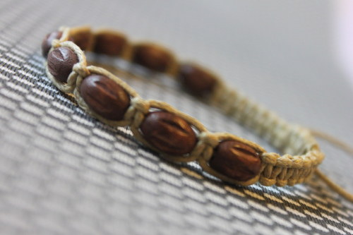 Přírodní.. Náramek macramé/shamballa — foto 3