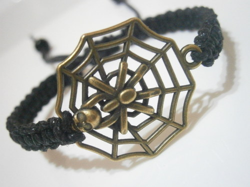 Náramek Pavouk v pavučině (macramé) — foto 2