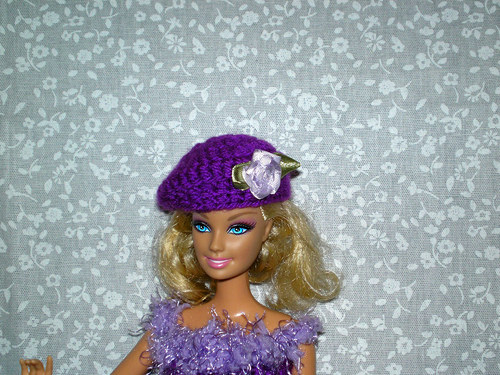Fialové šaty pro barbie — foto 2