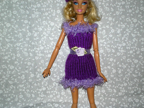 Fialové šaty pro barbie — foto 4