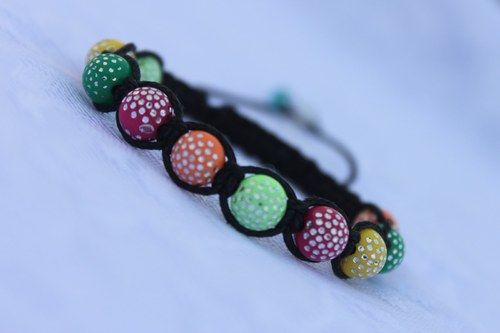 Dětský náramek makramé/shamballa — foto 2