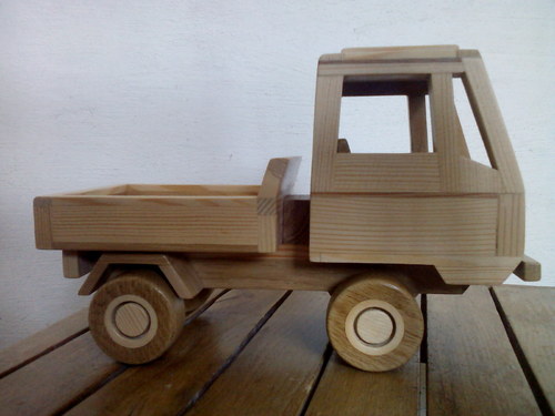 Dřevěné auto — foto 2