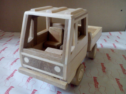 Dřevěné auto — foto 5
