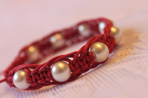Vánoční.. Náramek macramé/shamballa — foto 2