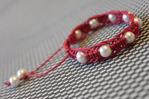 Vánoční.. Náramek macramé/shamballa — foto 3