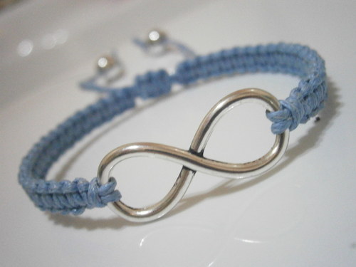 Infinity náramek modrý (macramé) — foto 3