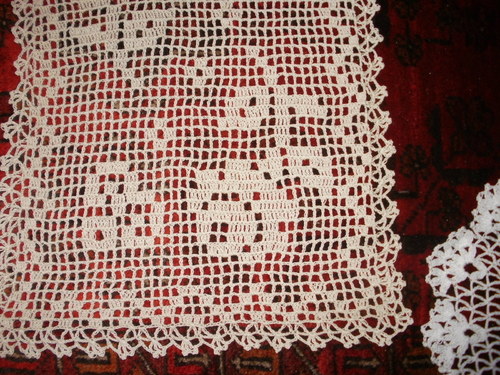 Malá filetová s kytičkou. — foto 3