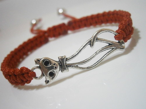 Náramek "Elegantní kočka" (macramé) — foto 3