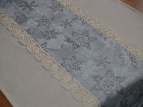 Vánoční běhoun - Flourish — foto 2