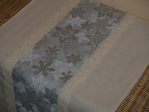 Vánoční běhoun - Flourish — foto 3