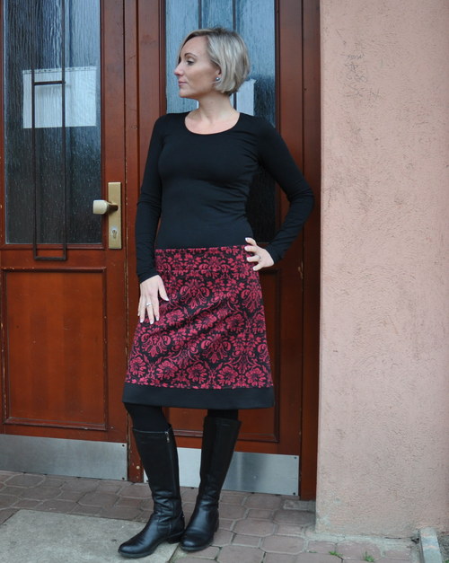 Sukně s černou légou — foto 3